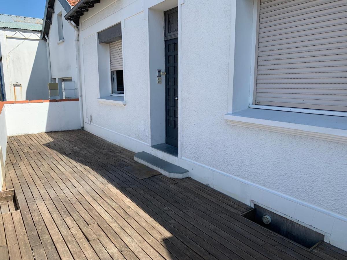 Appartement Tout Confort En Mezzanine A 20Mn A Pied Du Centre-Ville Avec Tv Et Wifi 拉罗歇尔 外观 照片
