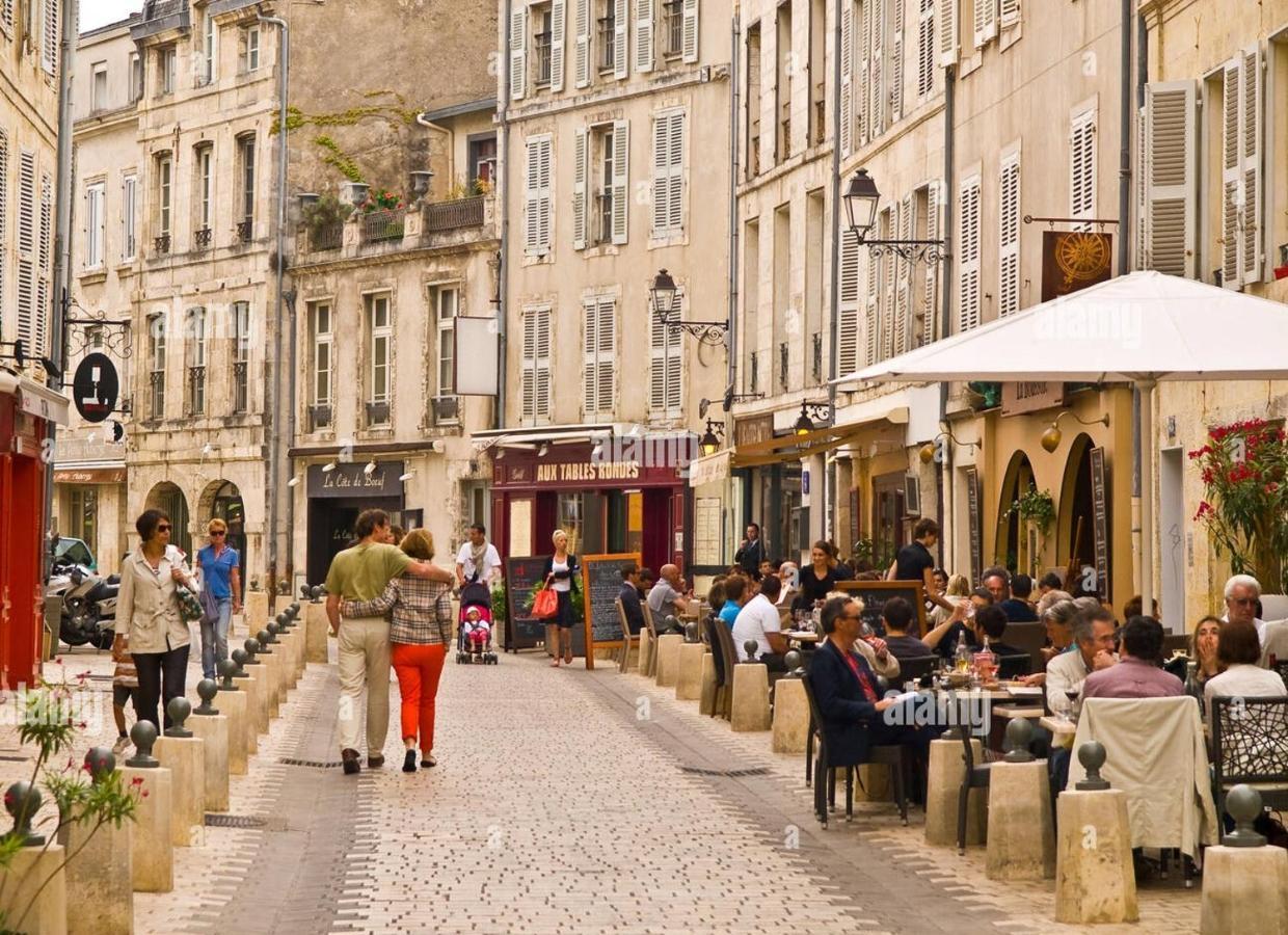 Appartement Tout Confort En Mezzanine A 20Mn A Pied Du Centre-Ville Avec Tv Et Wifi 拉罗歇尔 外观 照片