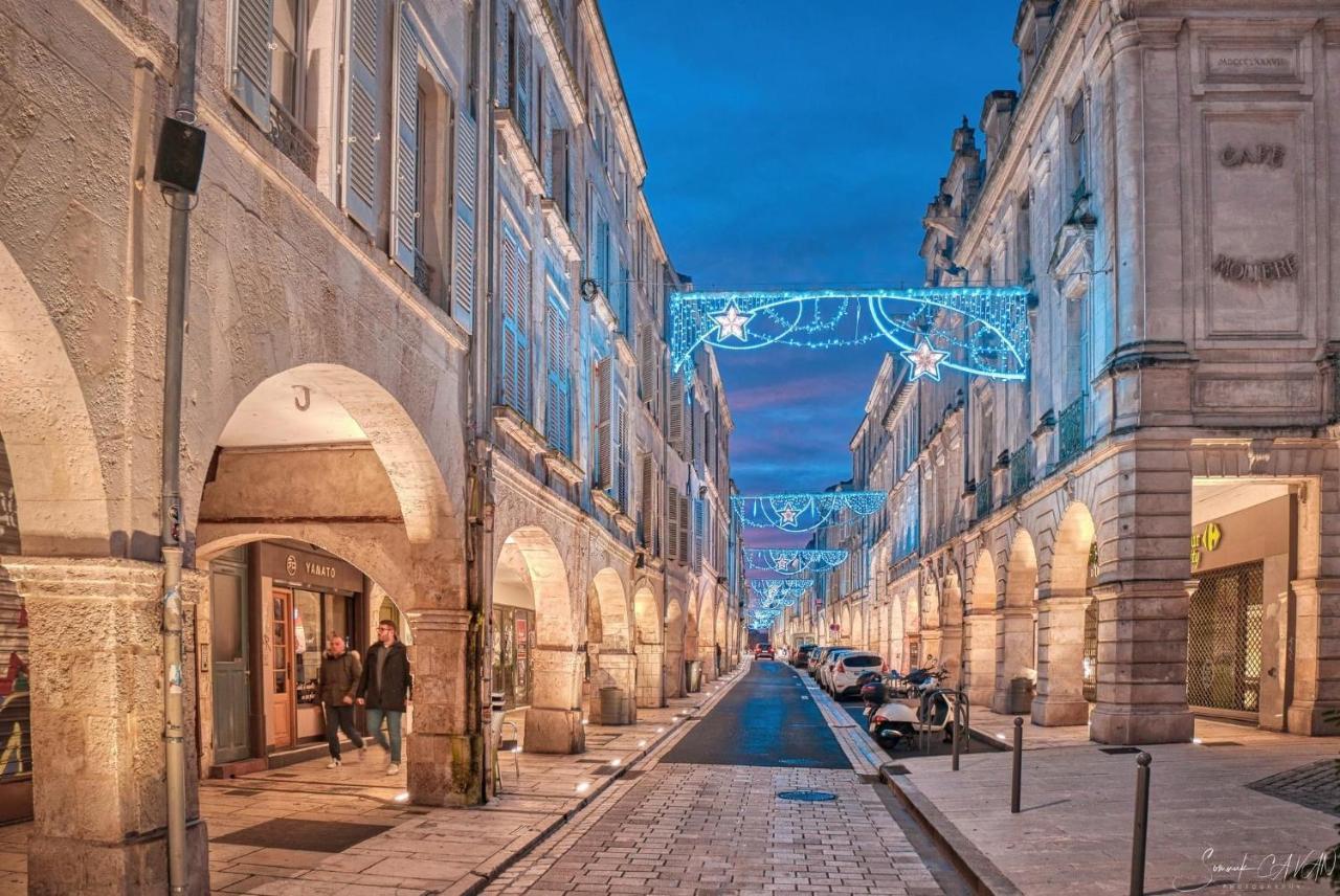 Appartement Tout Confort En Mezzanine A 20Mn A Pied Du Centre-Ville Avec Tv Et Wifi 拉罗歇尔 外观 照片