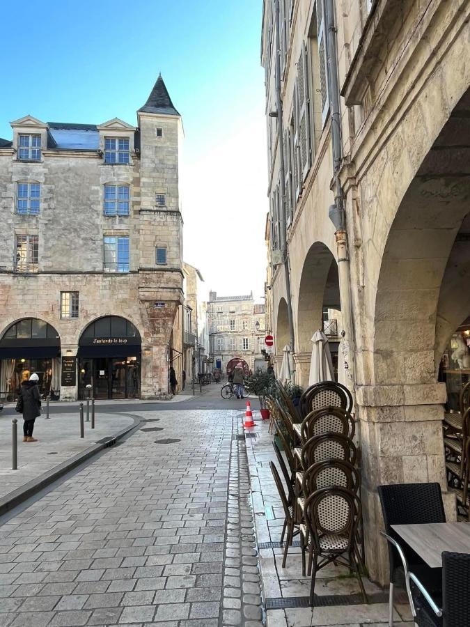 Appartement Tout Confort En Mezzanine A 20Mn A Pied Du Centre-Ville Avec Tv Et Wifi 拉罗歇尔 外观 照片